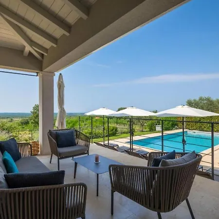 Villa Beautiful Regina With View In Visnjan